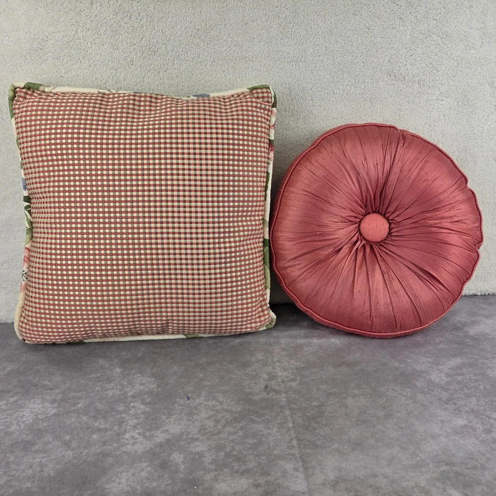 Vintage Style Floral Square Gingham & Round Pleated Rose Decorative Pillows 2pc